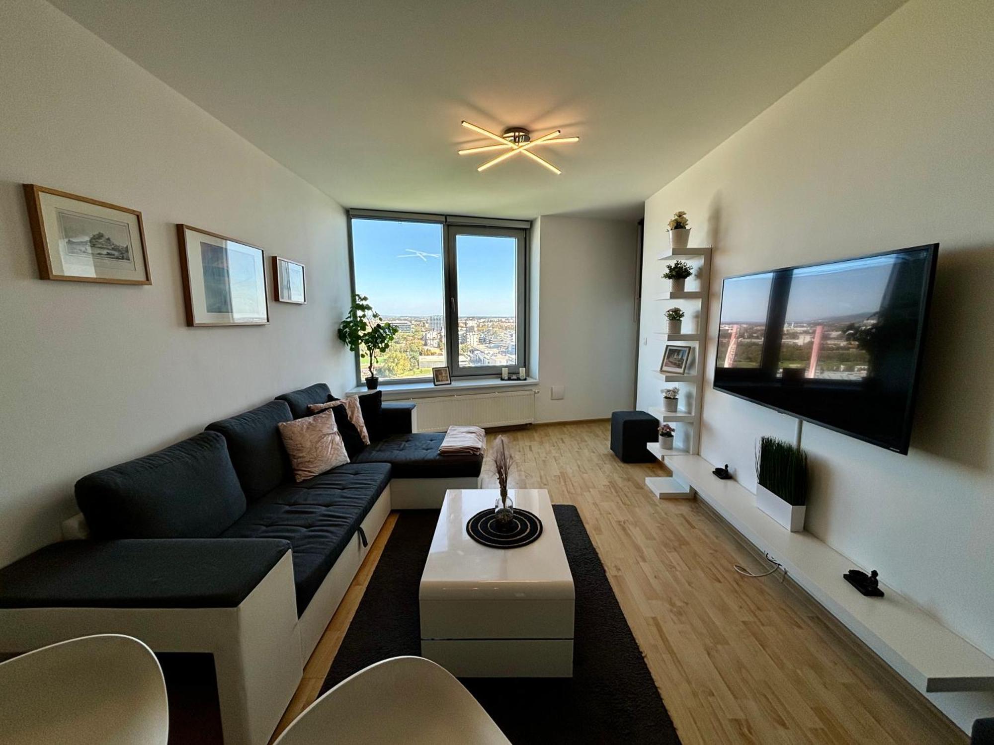 Apartamento Three Towers With Beautiful View And Parking! Bratislava Exterior foto