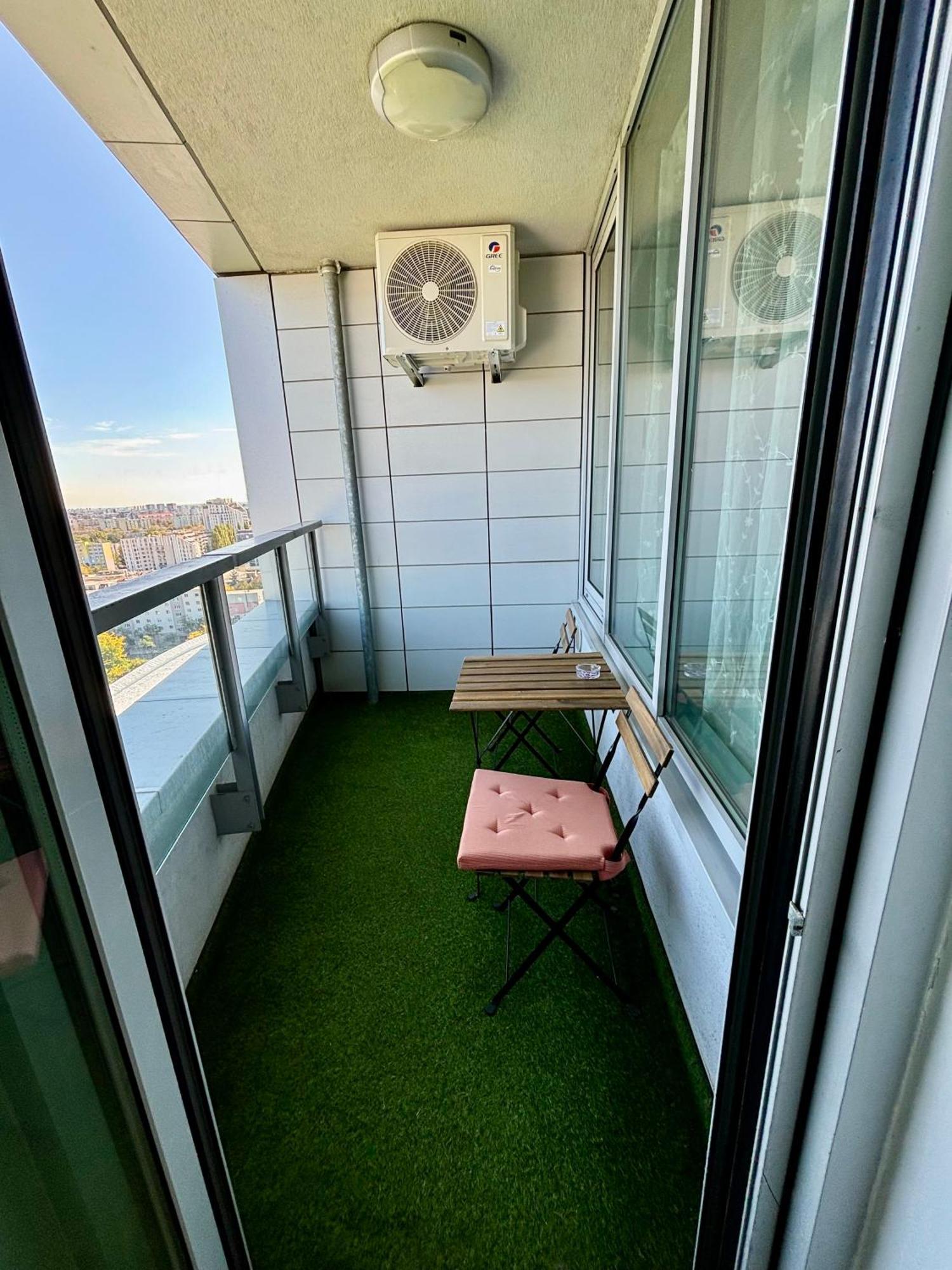 Apartamento Three Towers With Beautiful View And Parking! Bratislava Exterior foto